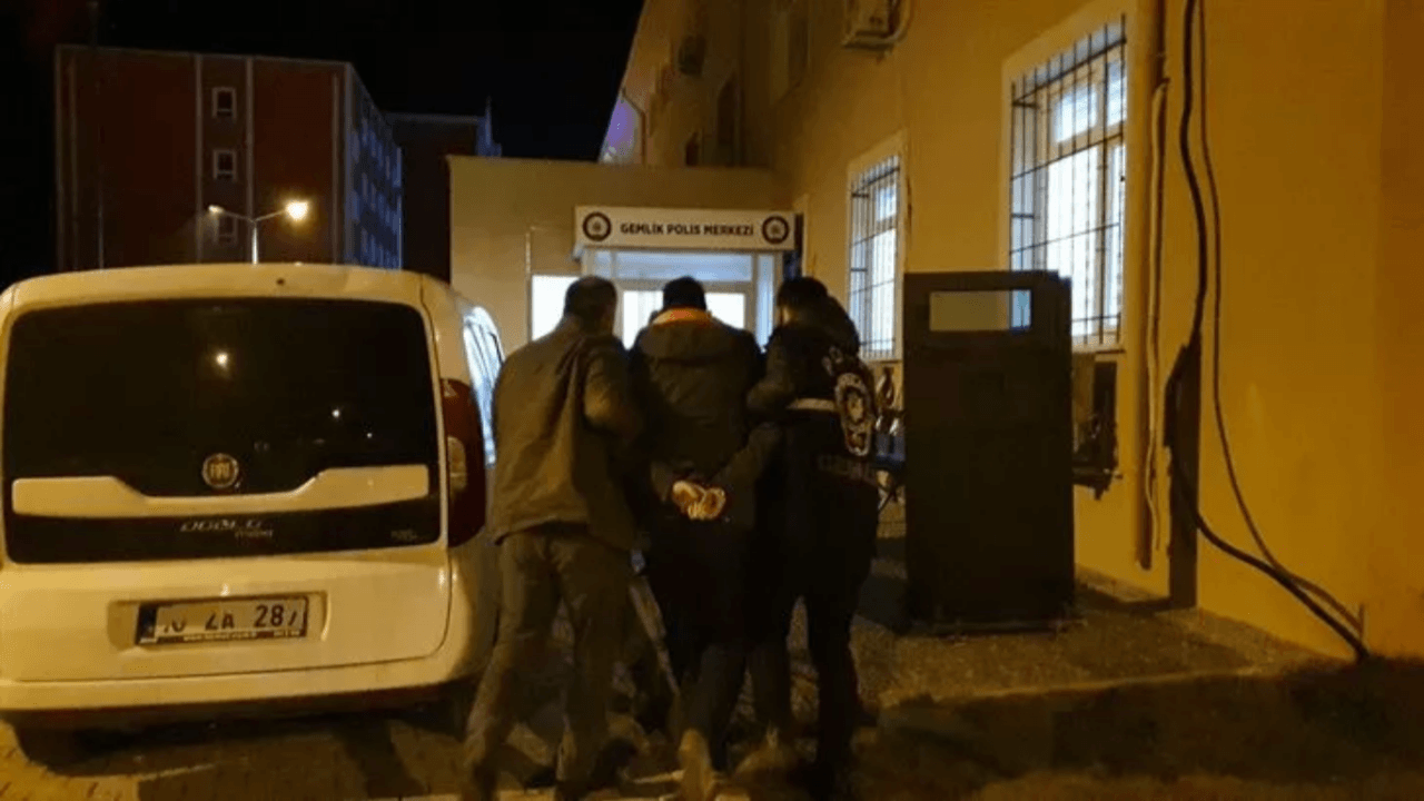 Bursa'da dehşet evi! Babası ihbar etti..