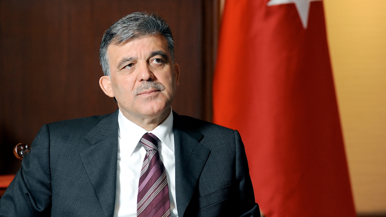 Abdullah Gül, Erdoğan ne dediyse tersini savundu!