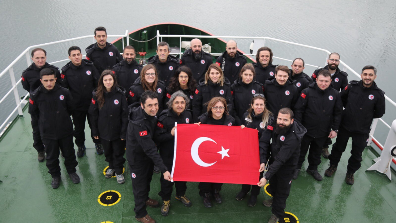 Türk ekibi Antarktika'ya ulaştı!