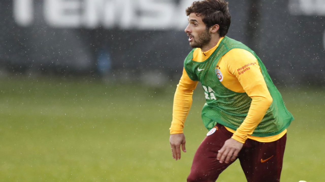 Galatasaray'a derbi öncesi Saracchi müjdesi!