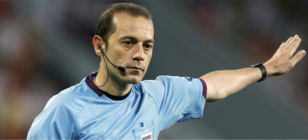Hakemlerin ilk yarı kazançları ortaya çıktı! Cüneyt Çakır ilk 10'da yok!