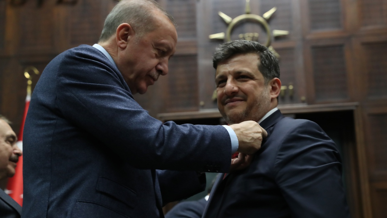 5 belediye başkanı daha AK Parti'ye geçti