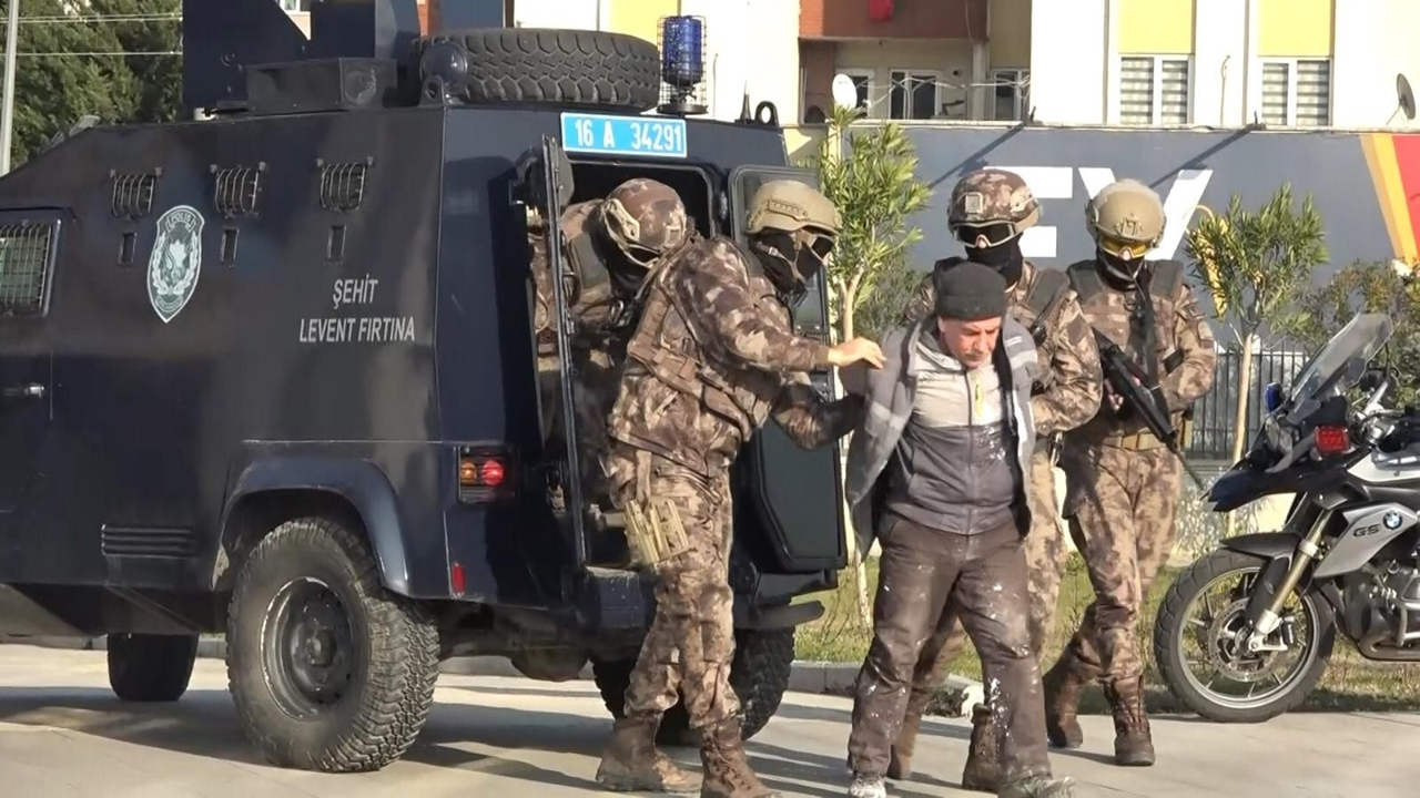DEAŞ'ın infazcısının ailesi de yakalandı...