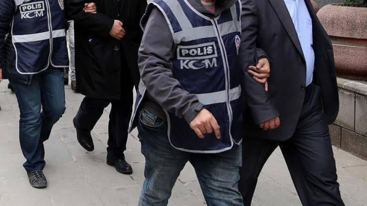 43 ilde FETÖ'nün TSK yapılanmasına darbe