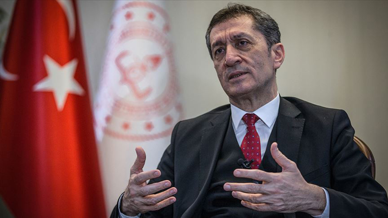 Liselerde sınıf geçmeyle ilgili yeni yönetmelik geliyor
