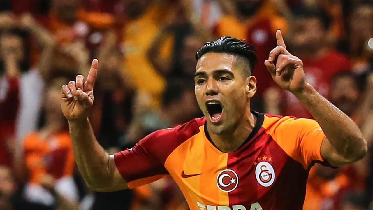 Büyük derbiye Falcao bombası!