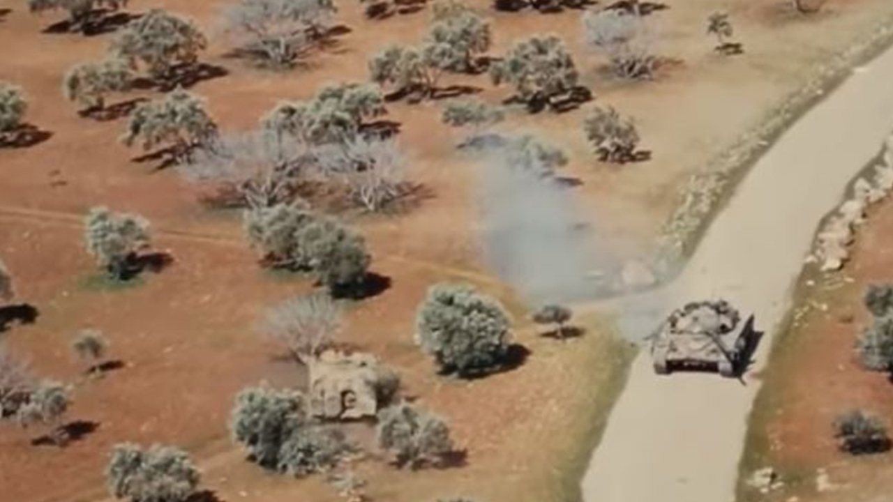 Türk tankı ZMA-15 Rus tankı T-72'ye karşı karşıya