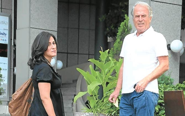 Evin Elçi'den Mustafa Denizli'nin dayak iddialarına yanıt!