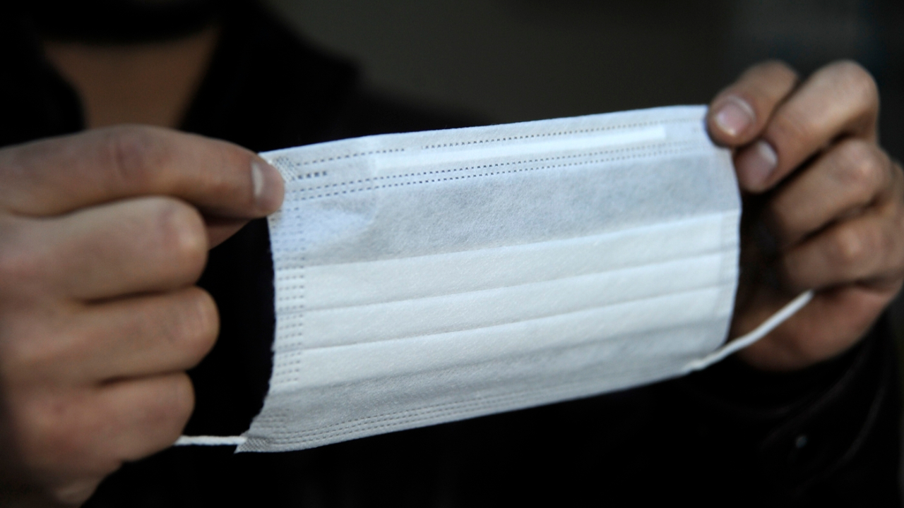 Koronavirüs uyanıkları! 5 liralık maske 80 liraya çıktı