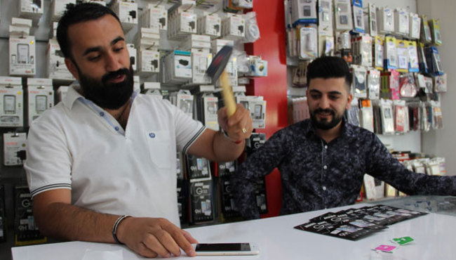 Kırılmaz cam testi paylaşım rekorları kırıyor!