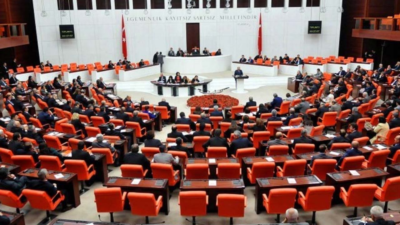 AK Parti'den İdlib için kapalı oturum teklifi