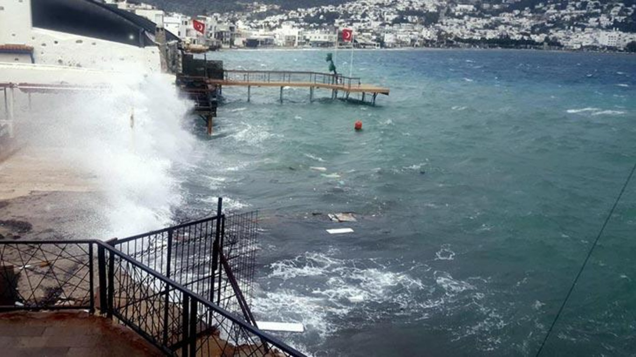 Bodrum için son dakika uyarısı: Dışarı çıkmayın