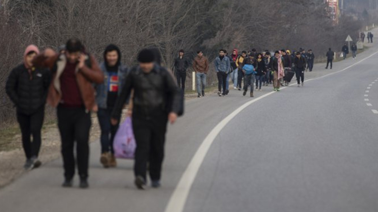 Türkiye'nin aldığı karar sonrası Avrupa'da büyük panik! Yunanistan'da sınır hareketliliği