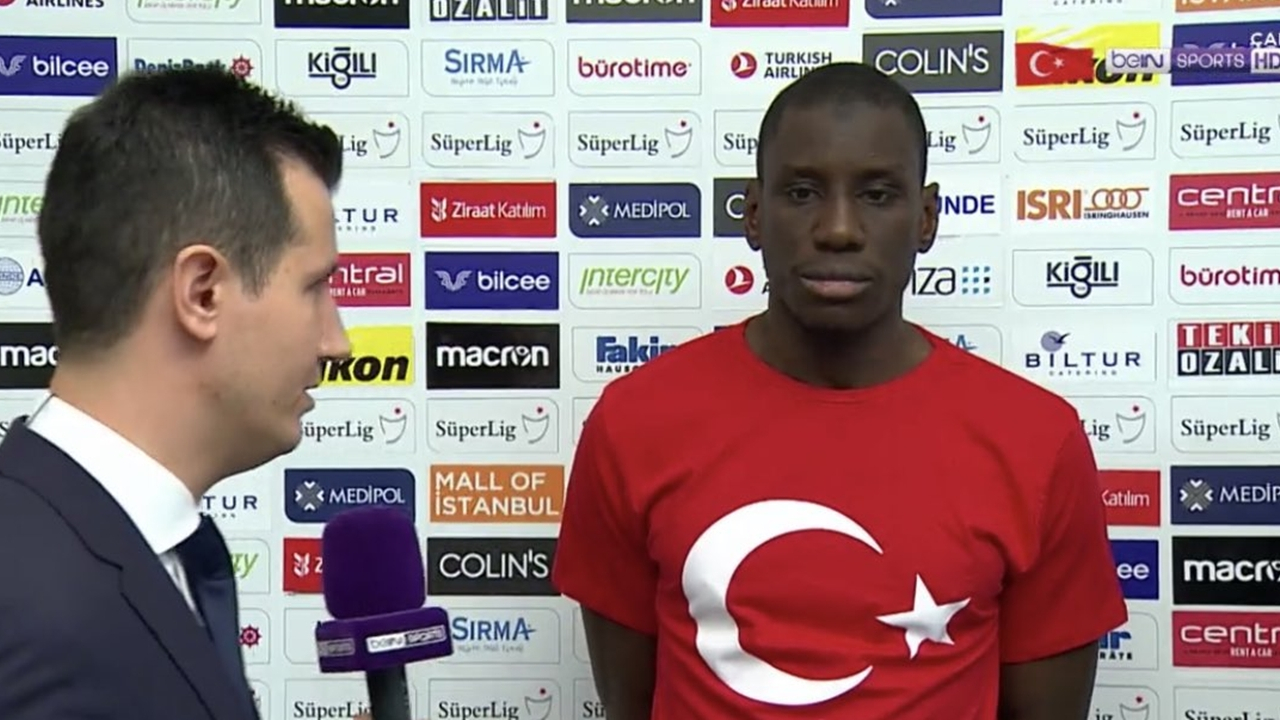 Demba Ba gönülleri fethetti...
