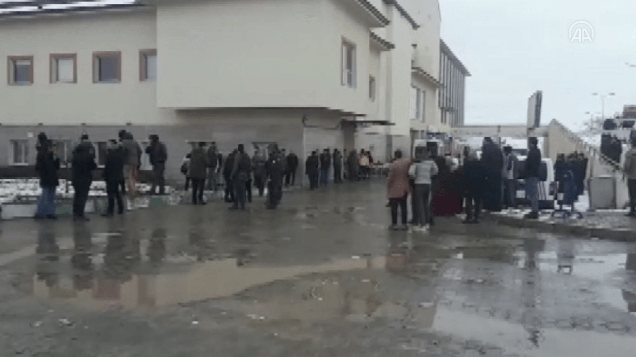 Ağrı'da roketli saldırı