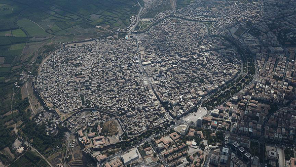 PKK'lıların yıktığı şehir yeniden inşa ediliyor
