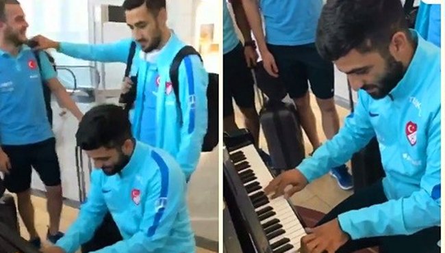 Milli takım oyuncusu Umut Bozok'tan havalimanında piyano resitali...