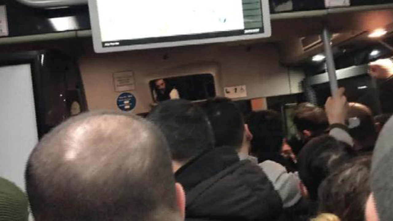 İstanbul'da metrobüste tacize dayak!