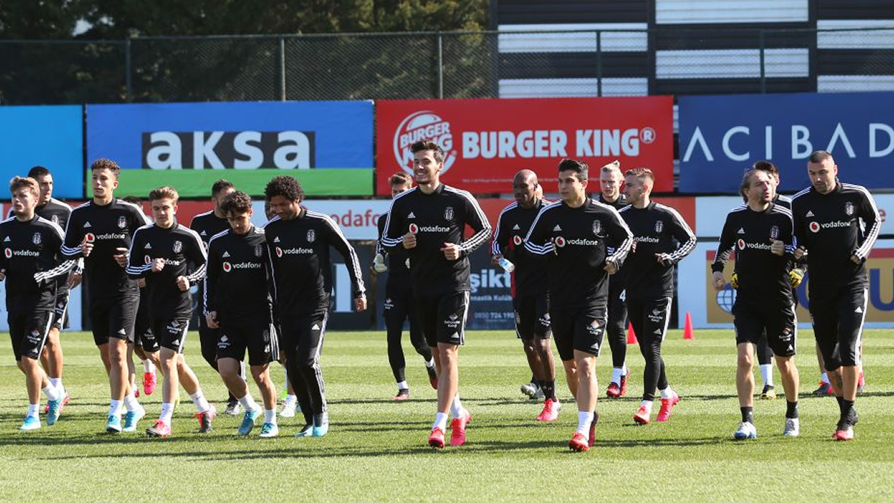 Beşiktaş'ta taşlar yerinden oynayacak
