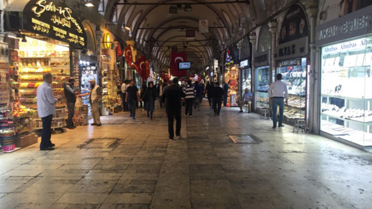 Koronavirüs, Kapalıçarşı'yı da vurdu! Esnaf kepenk kapatıyor