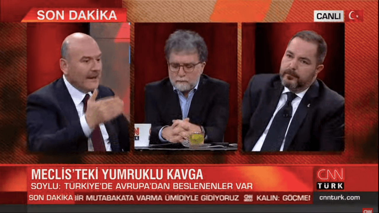"Çiftçilerin eline tüfek verip ateş ettiriyorlar"