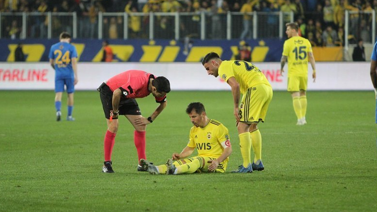 Emre Belözoğlu dönüyor!