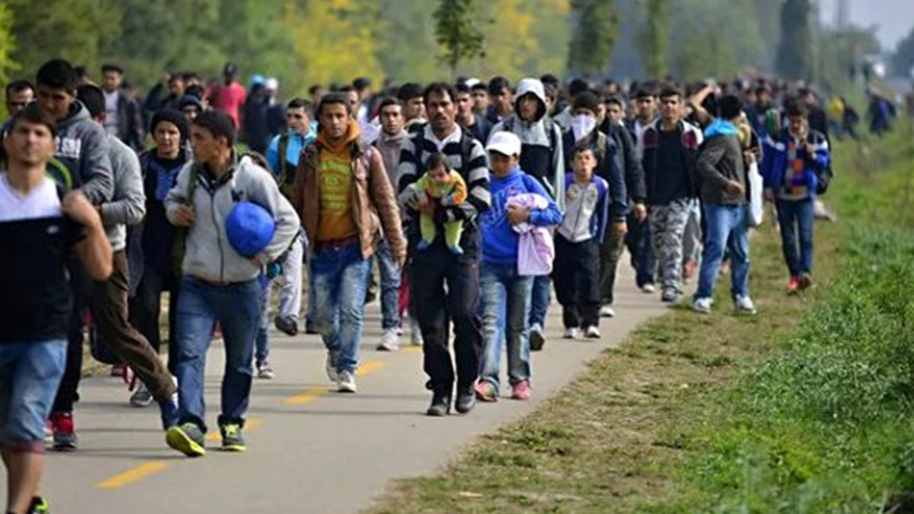 Son dakika... Yunanistan'dan mülteci açıklaması: Geri göndereceğiz