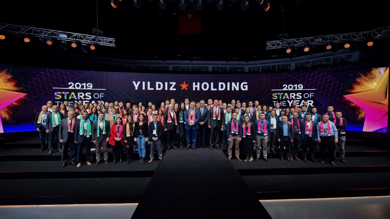 Yıldız Holding ‘Senenin Yıldızları’nı ödüllendirdi