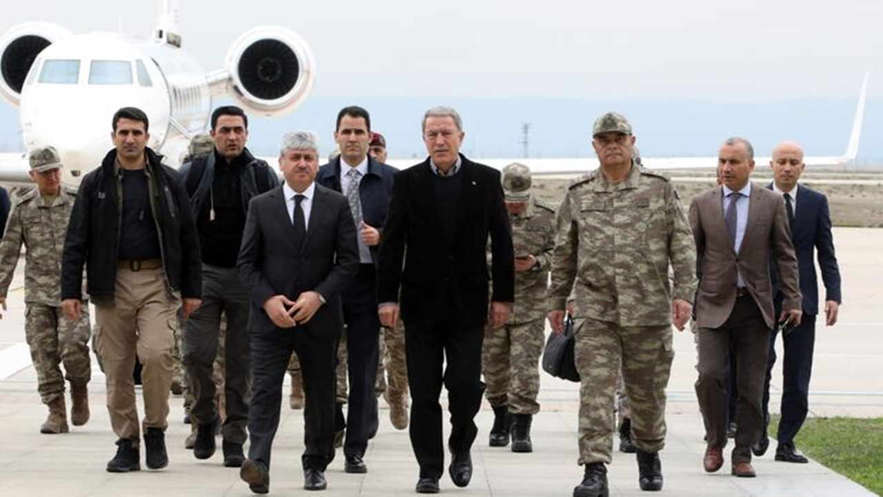 Bakan Akar ve komutanlar sıfır noktasında!