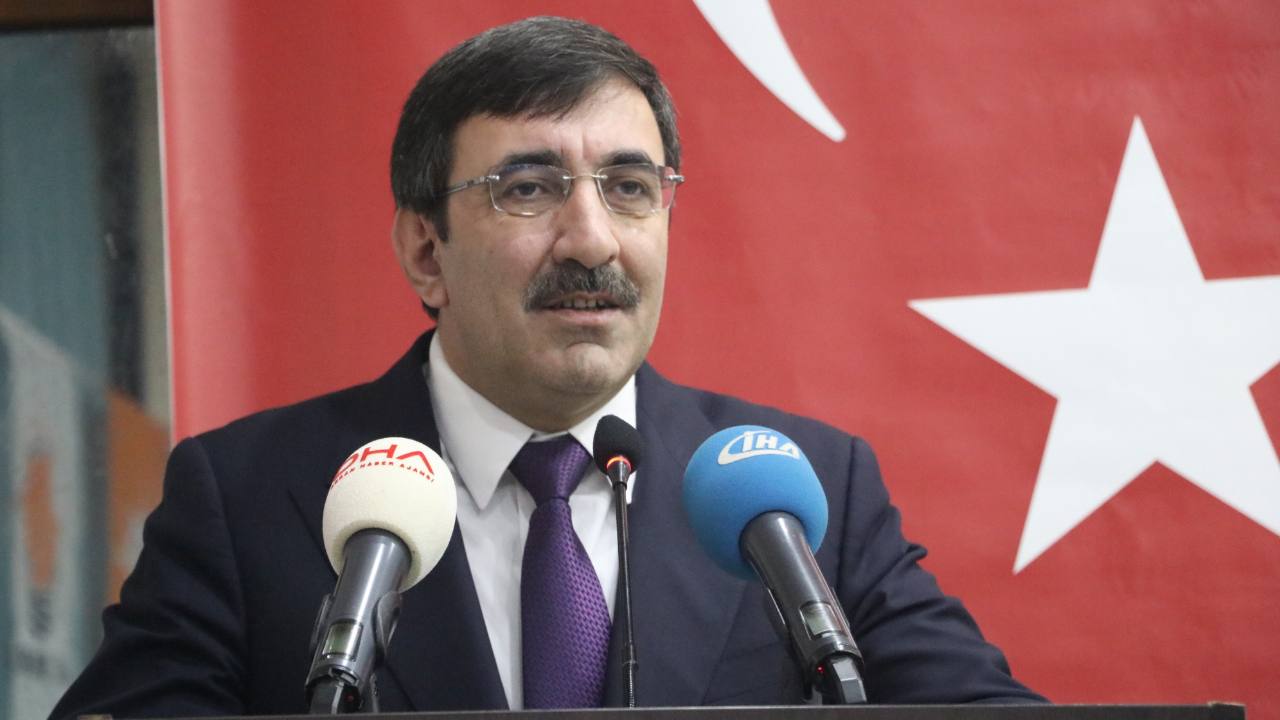 AK Parti'li Cevdet Yılmaz'ın acı günü