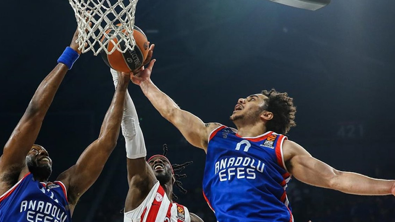 Anadolu Efes 91-79 Olympiakos