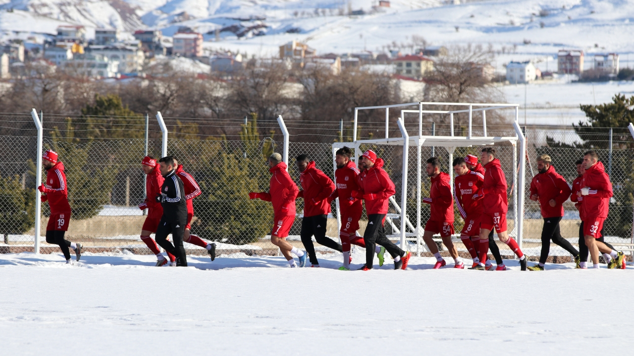 Sivasspor yönetiminden futbolculara rekor prim