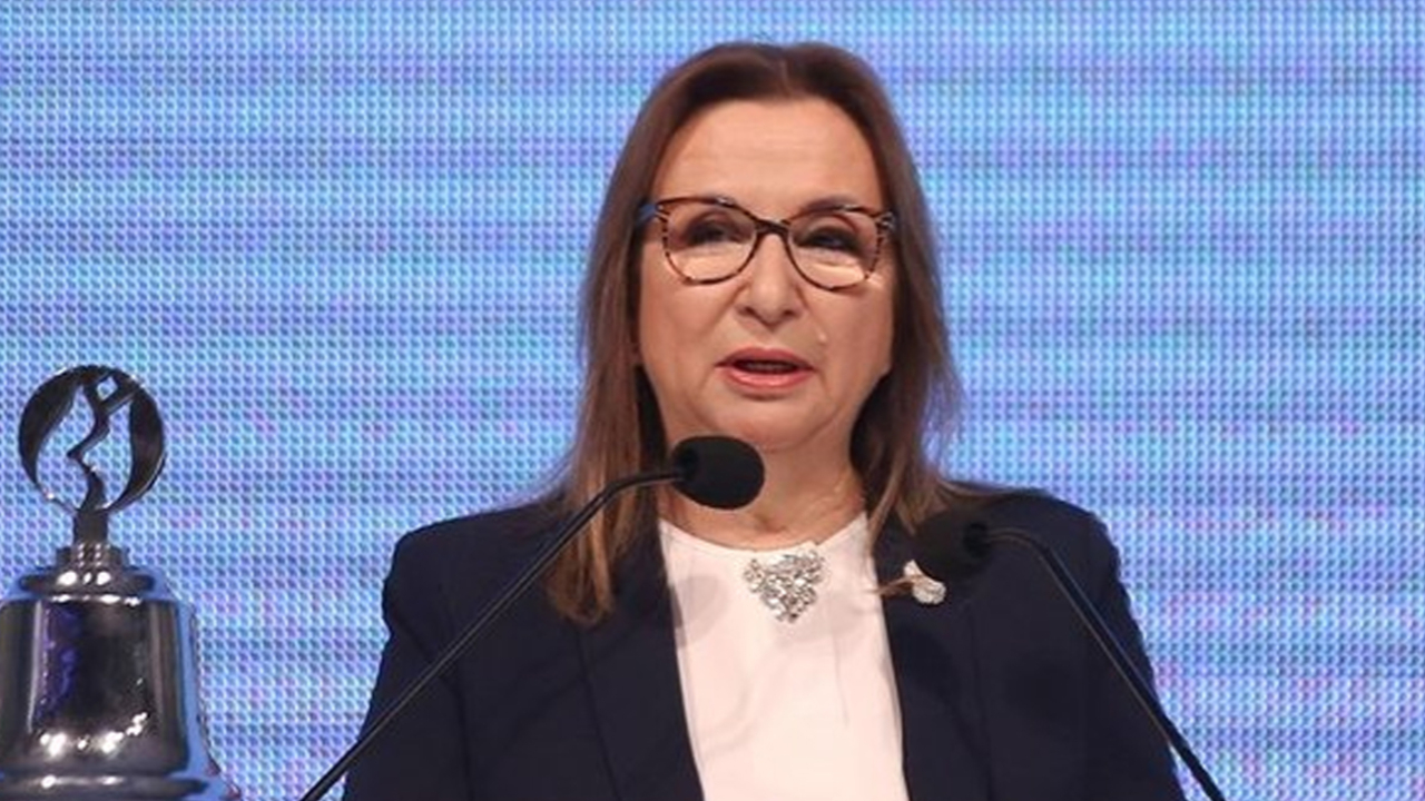 Son dakika... Ticaret Bakanı Pekcan’dan koronavirüs nedeniyle 'paket tur iptali' açıklaması :