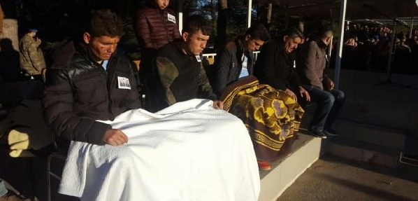 Silah arkadaşları Şırnak şehitlerini son yolculukta da yalnız bırakmadı!