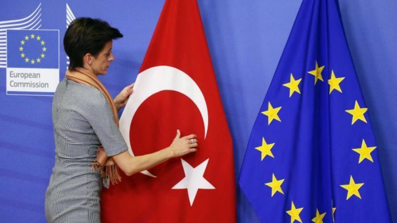 AB'den flaş Türkiye ve Yunanistan açıklaması