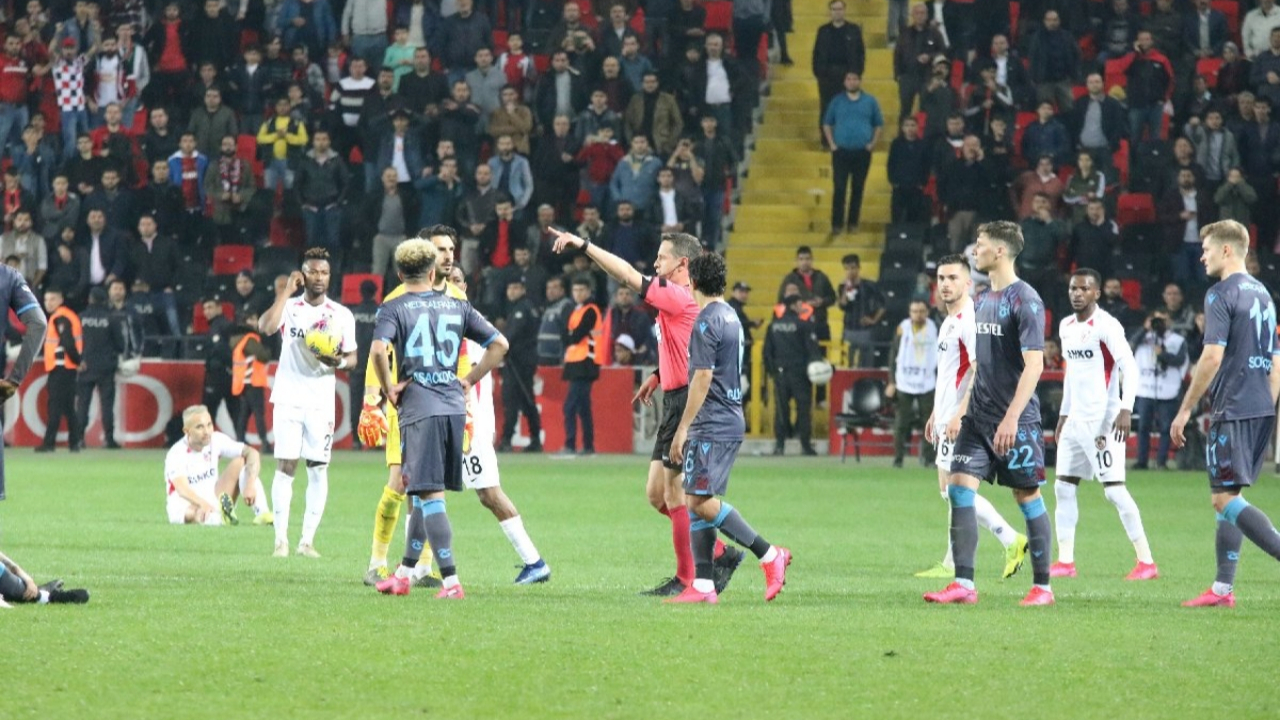 Trabzonspor'dan TFF'ye Gaziantep FK maçı için başvuru