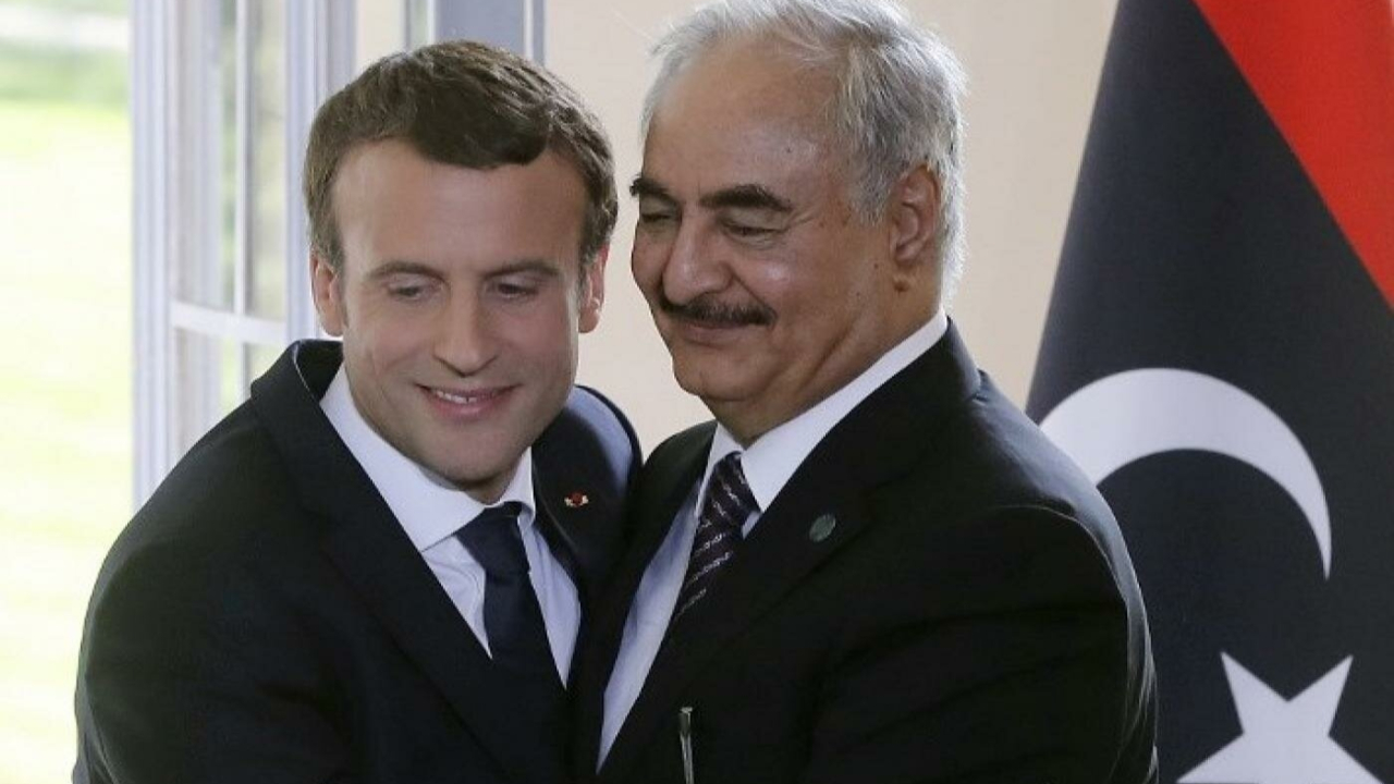Macron, darbeci Hafter'i yine sarayda ağırladı!