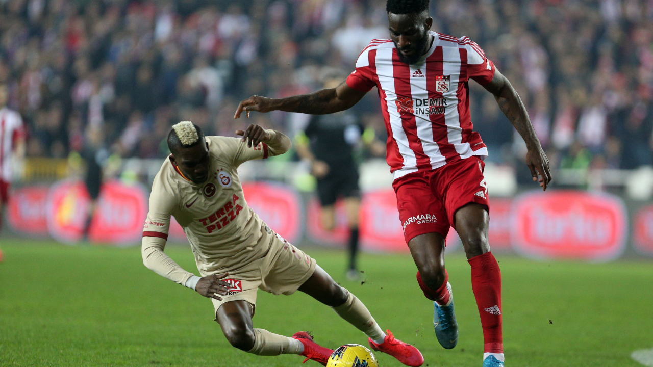 Galatasaray'da Beşiktaş maçı öncesi Onyekuru şoku!