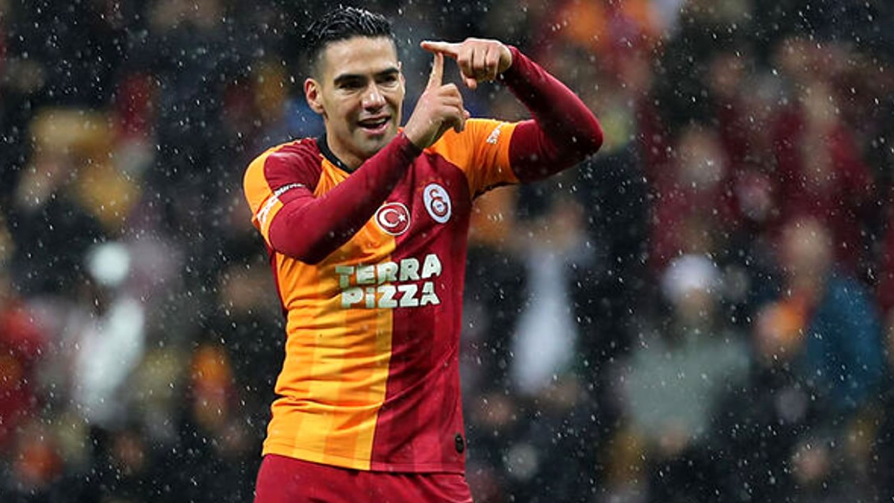 Radamel Falcao'nun sırrı ortaya çıktı!