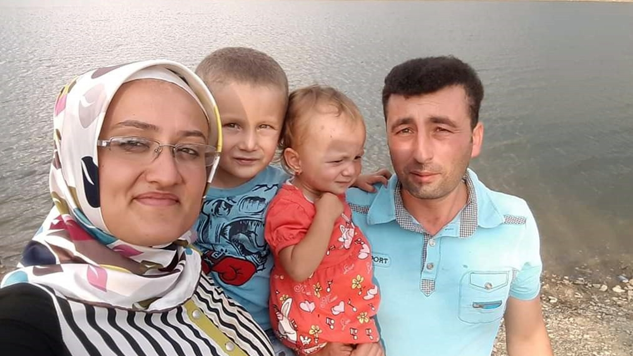 Manisa'da kahreden kaza! Genç çift öldü, çocukları ağır yaralı!