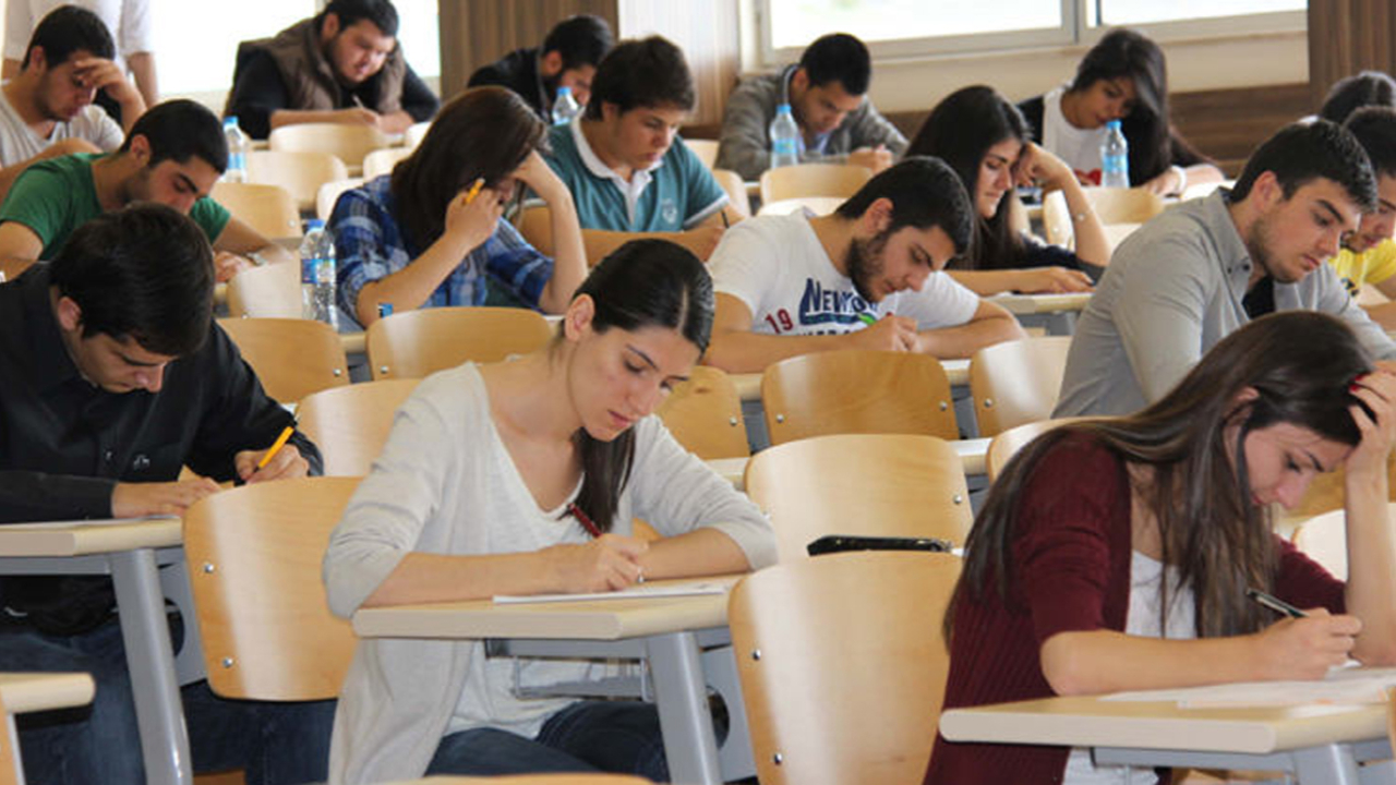 Açıköğretim sınavları iptal edilmedi