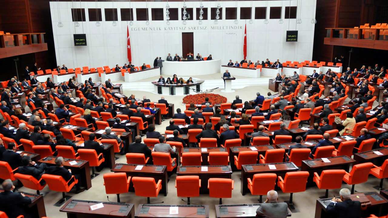 TBMM'de grup toplantılarına 'koronavirüs' iptali