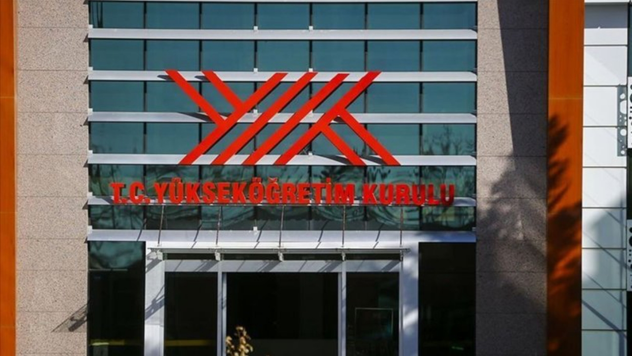 YÖK'ten açıklama: Yıllık izinler iptal edildi