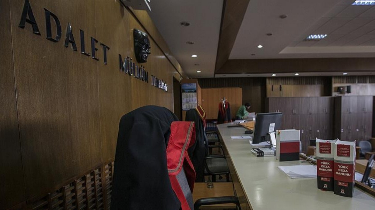 Mersin'de duruşmalara koronavirüs engeli! Ertelendi...