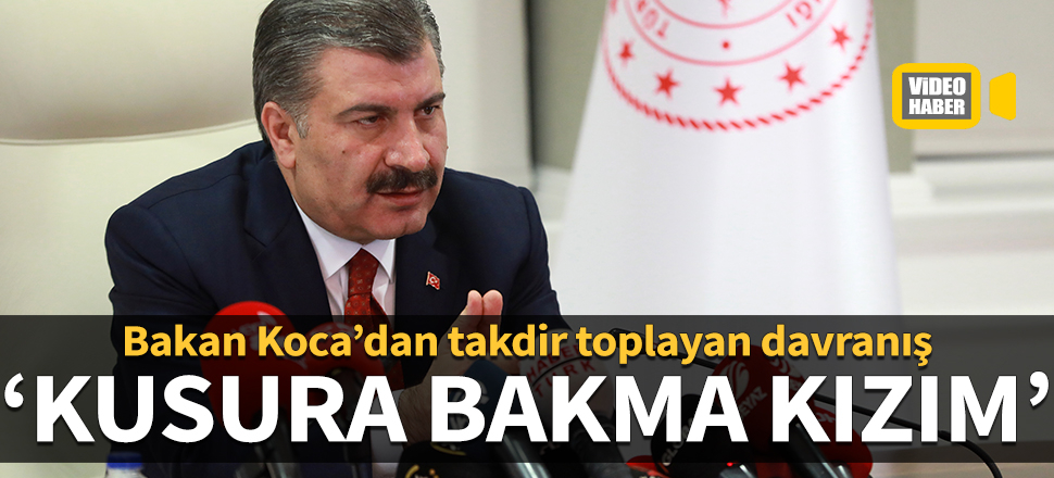 Fahrettin Koca'dan takdir toplayan davranış: Kusura bakma kızım