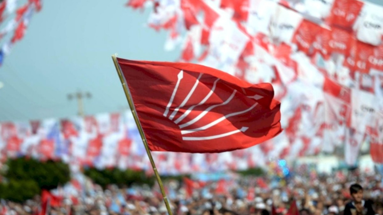 CHP kurultayı ertelendi