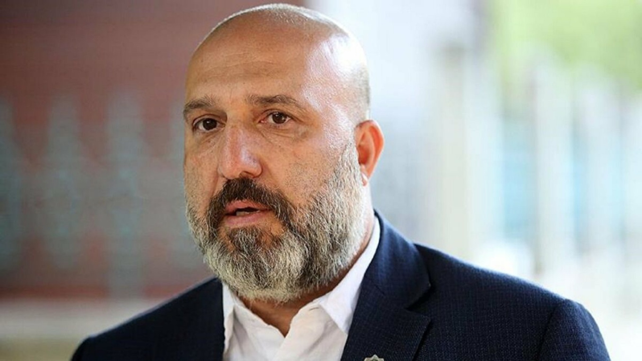 Abdülhamid'in torunundan Batı'ya 'taharet' göndermesi