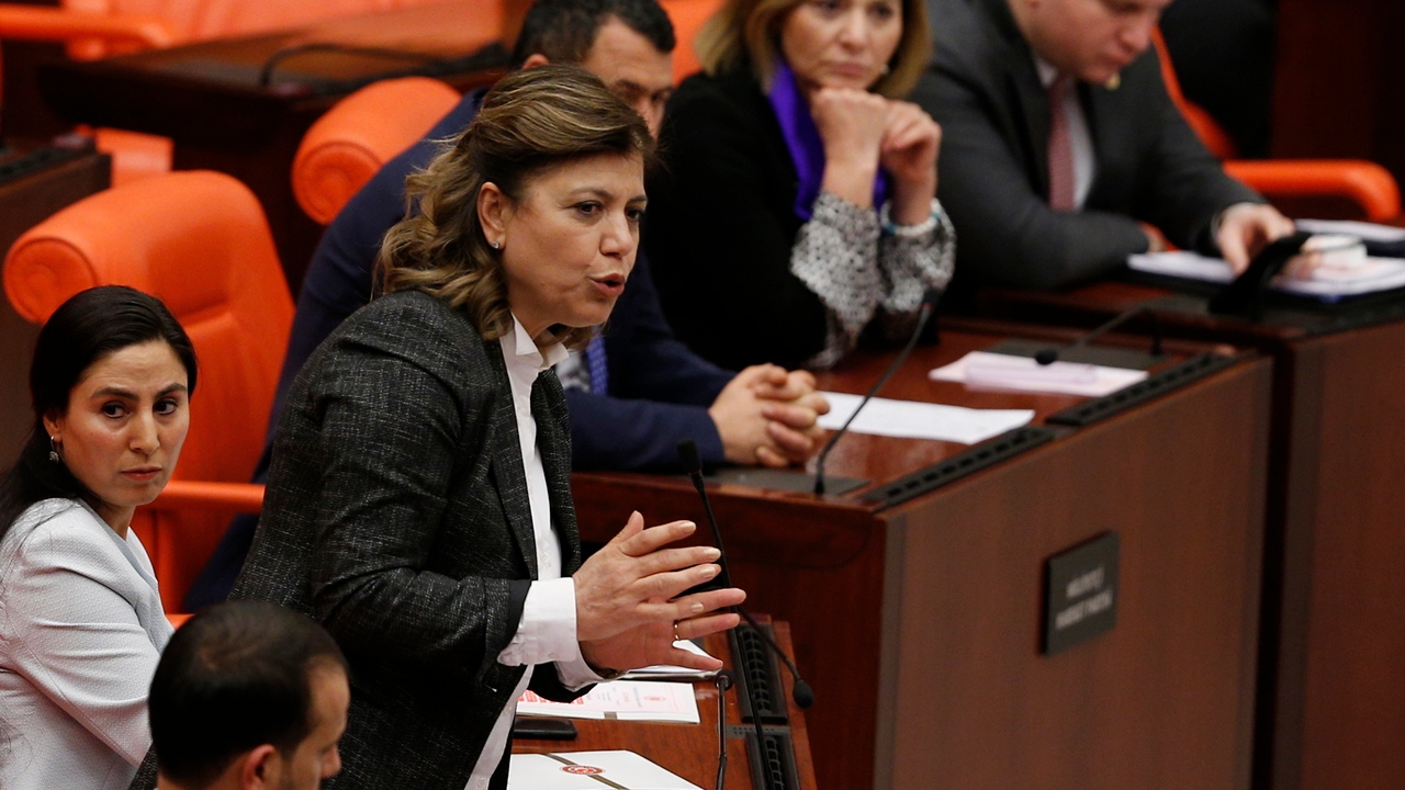 HDP'li vekil 14 gün kuralına uymadı...