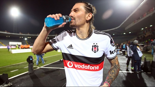 Beşiktaş'tan sürpriz transfer! Ersan Gülüm geri dönüyor!