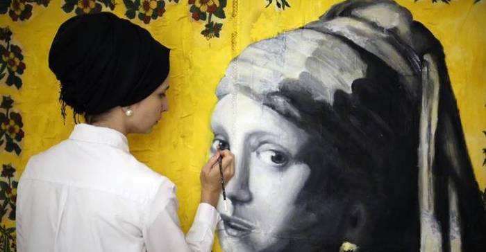 Ressam Zeynep Çilek: Soyut sanatı yıllar önce biz denedik ve yaptık!